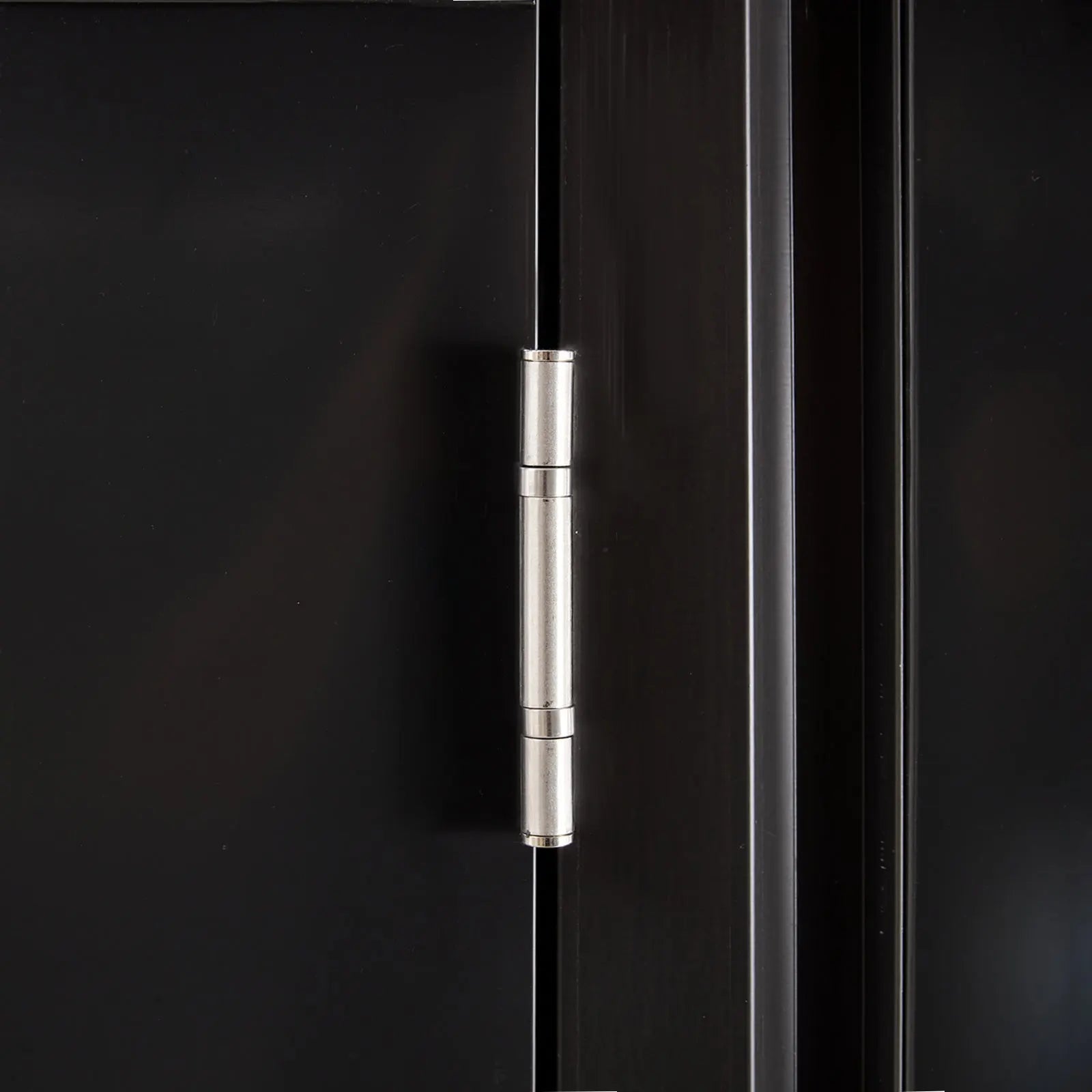 1856907004979974144.jpg
